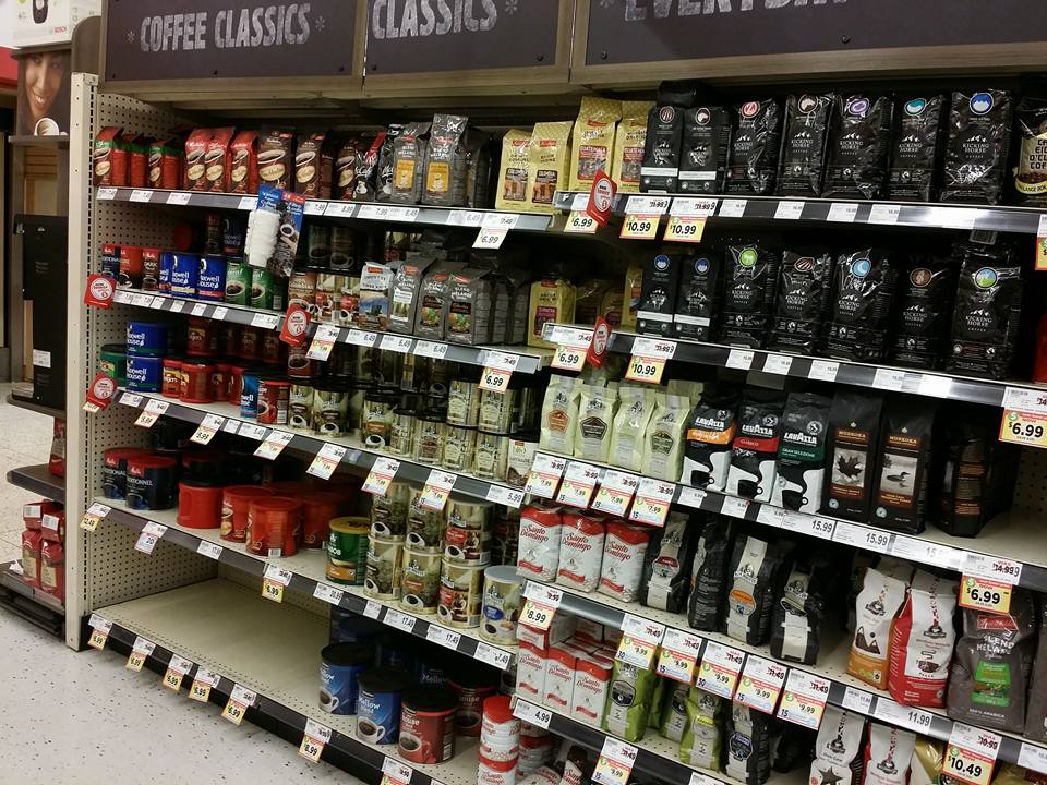 The world-class Café Santo Domingo competes bag-to-bag with dozens of brands at most grocery stores across Canada.